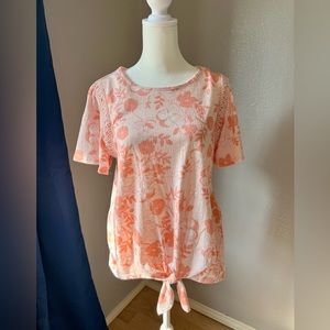 COMO BLU peachy pink blouse with tie font middle bottom. Size medium.